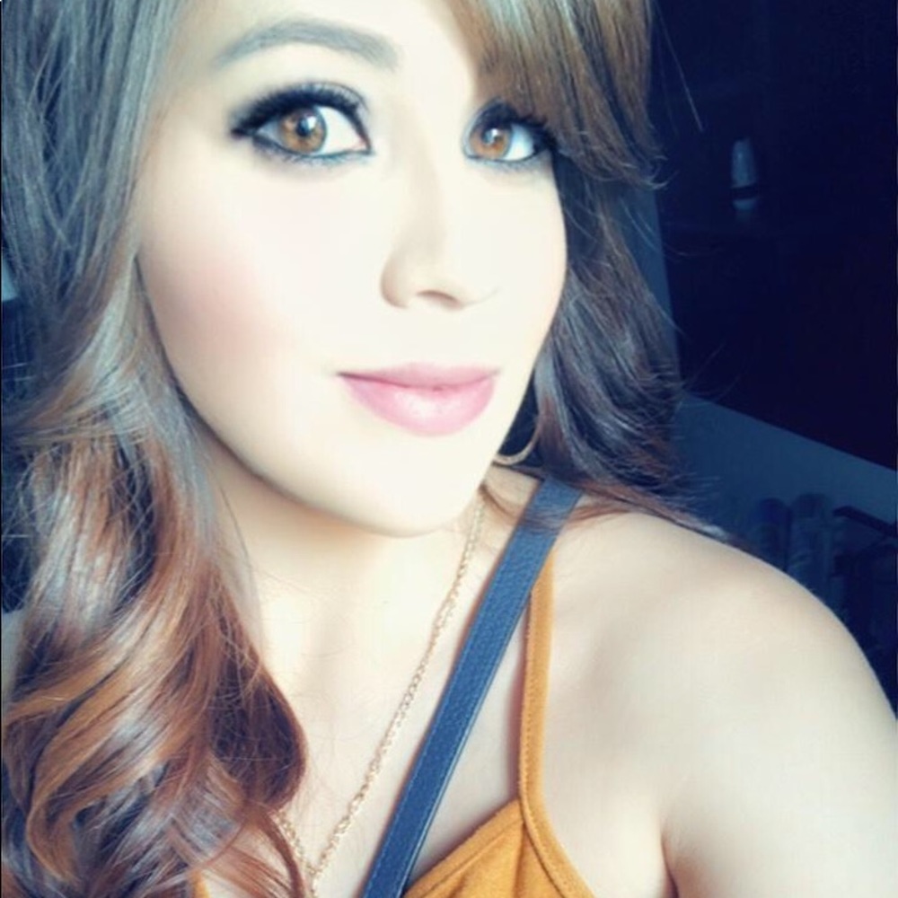 Meet your Posher, Melissa